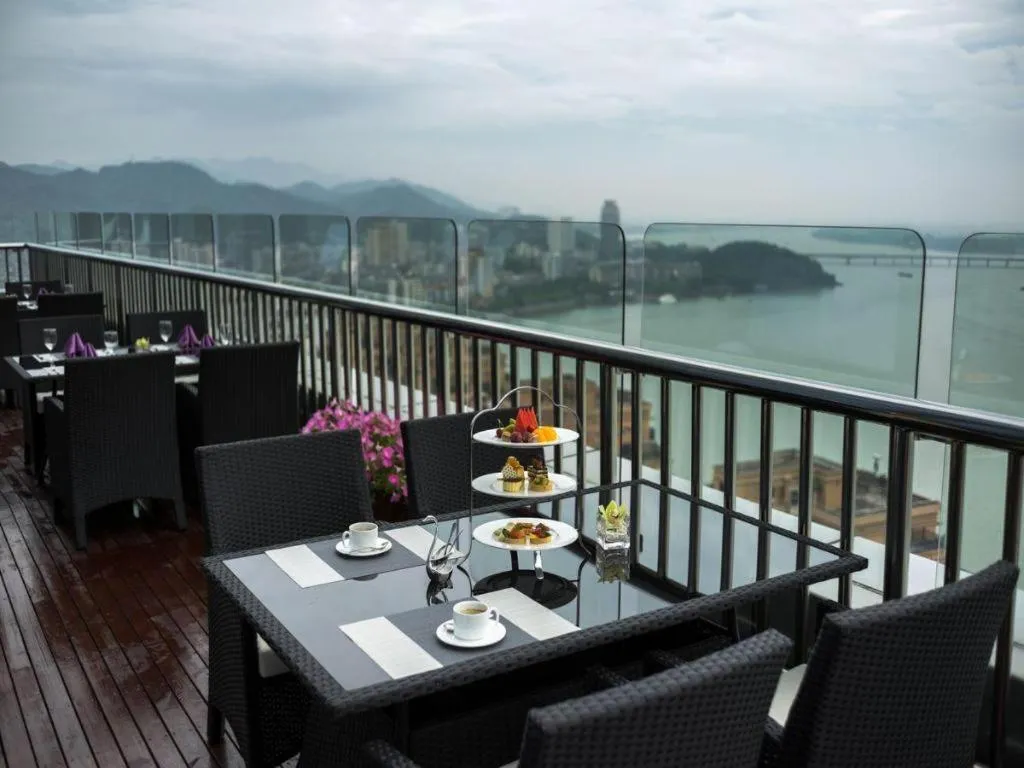 Fuyang International Trade Centre Hotel