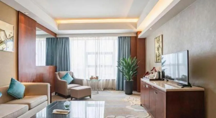 Fuyang International Trade Centre Hotel