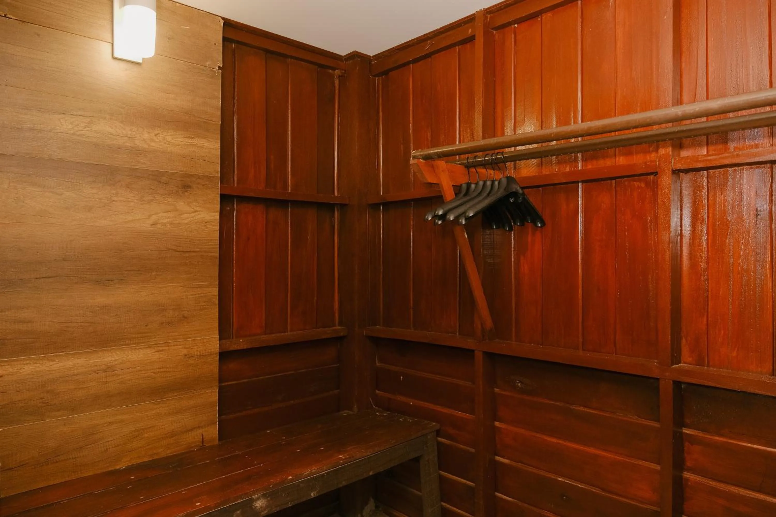 wardrobe in JOY Bungalow Resort and Restaurant