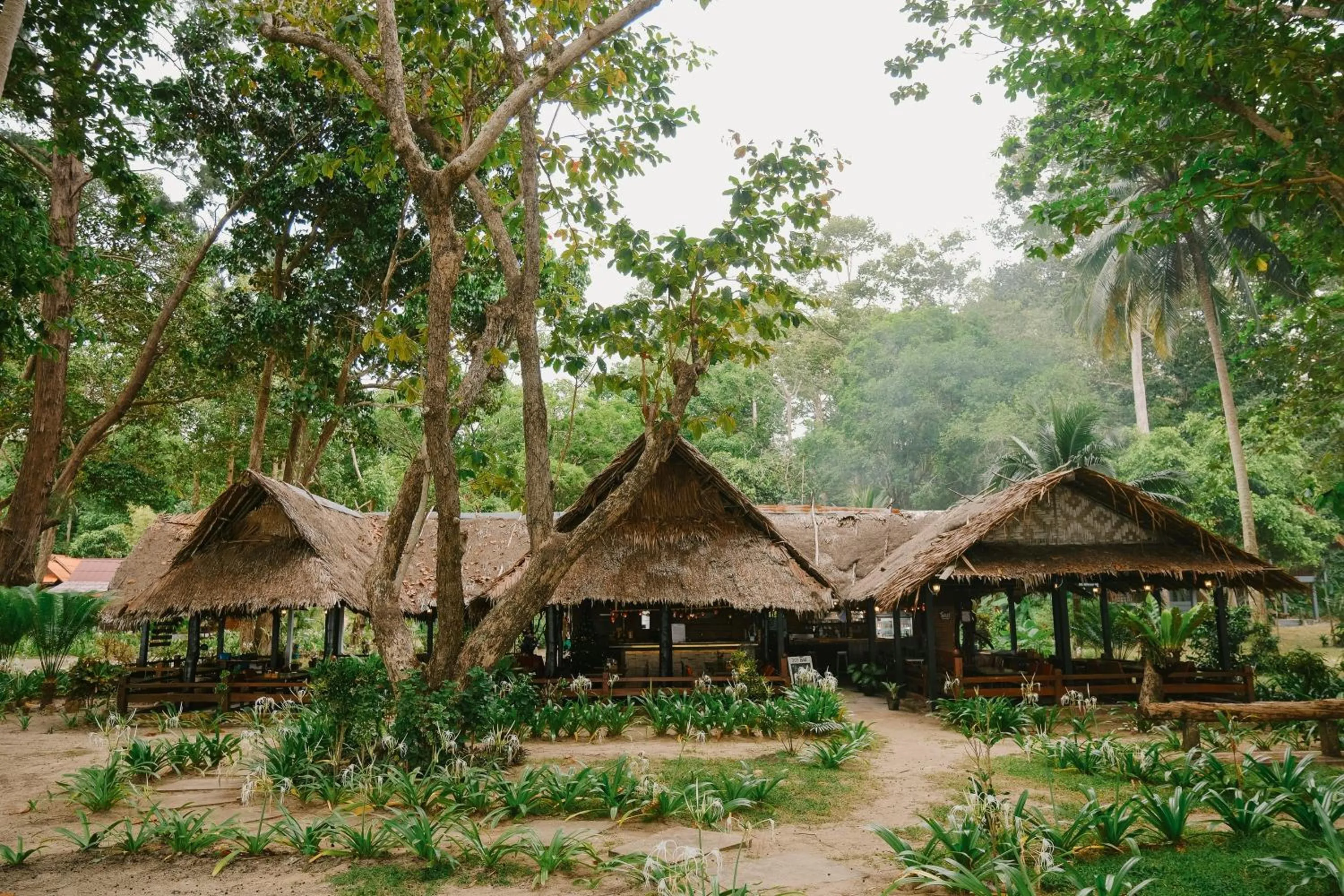 JOY Bungalow Resort and Restaurant