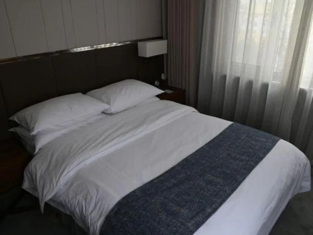 Bed in Beijing Friendship Hotel Jing Bin Building