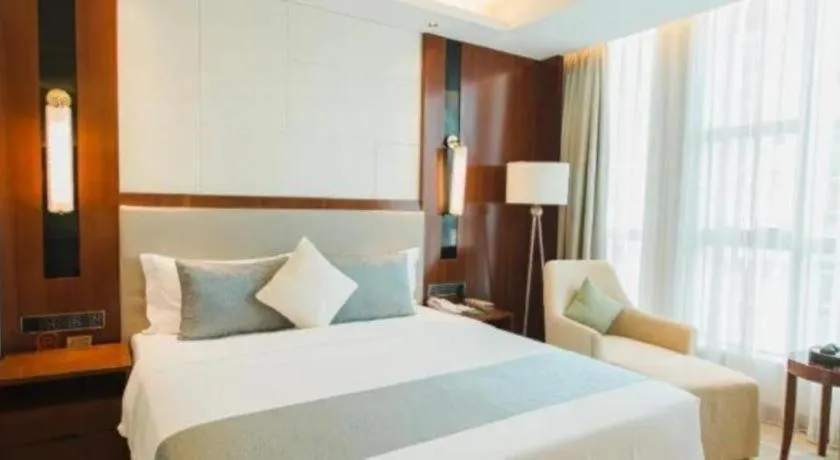 Bed in Grand Soluxe Zhongyou Hotel Shenzhen