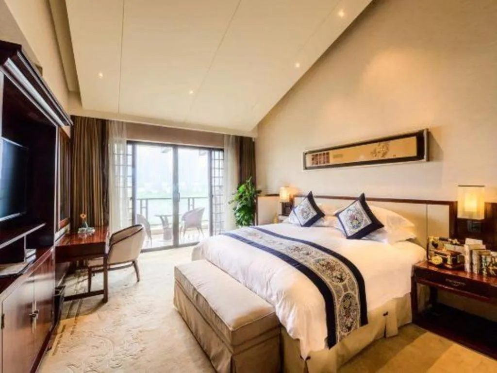 Bed in Tong Que Tai Jinling Hotel Tongling Anhui