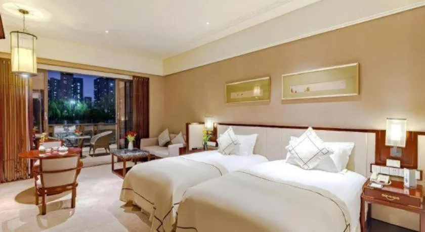 Bed in Tong Que Tai Jinling Hotel Tongling Anhui