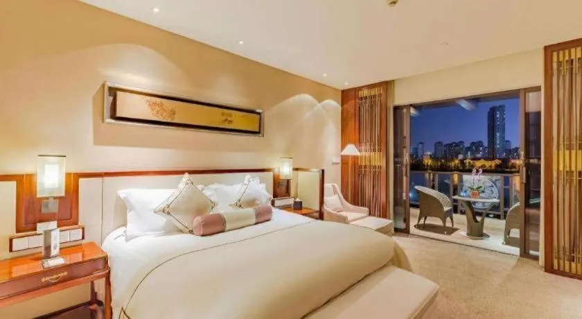 Bed in Tong Que Tai Jinling Hotel Tongling Anhui