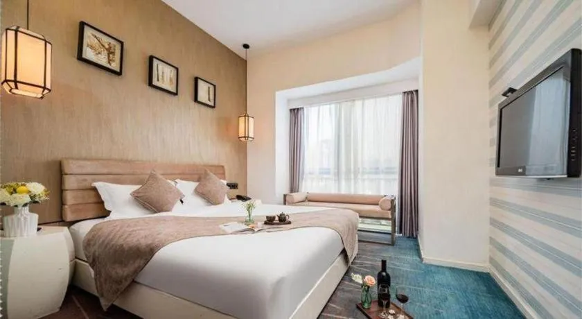 Bed in Xian Hotel New