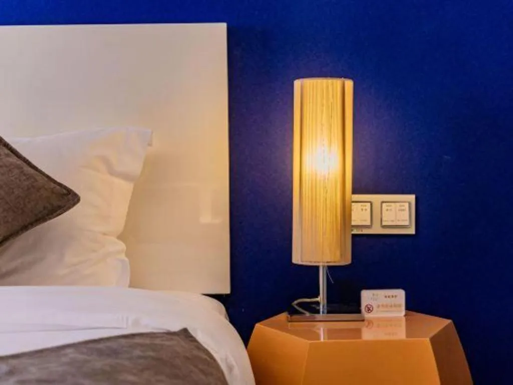 Bed in Xian Hotel New