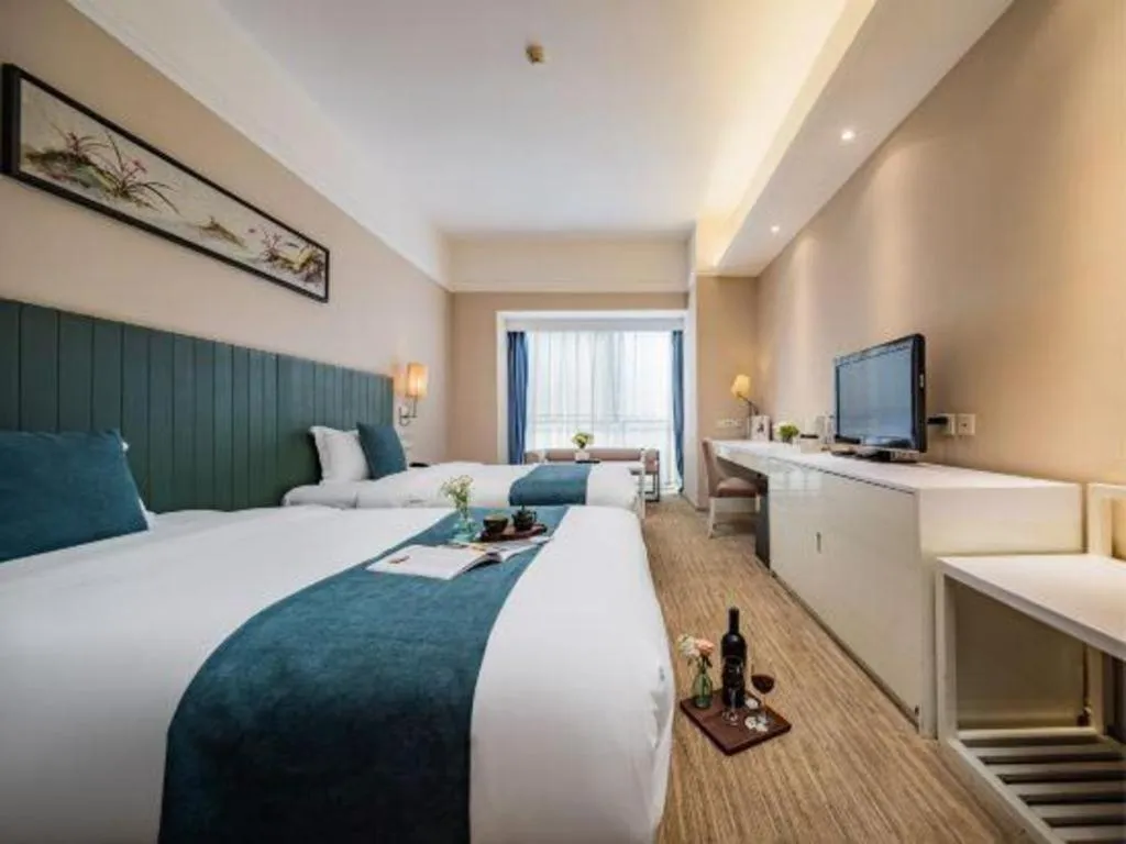 Bed in Xian Hotel New