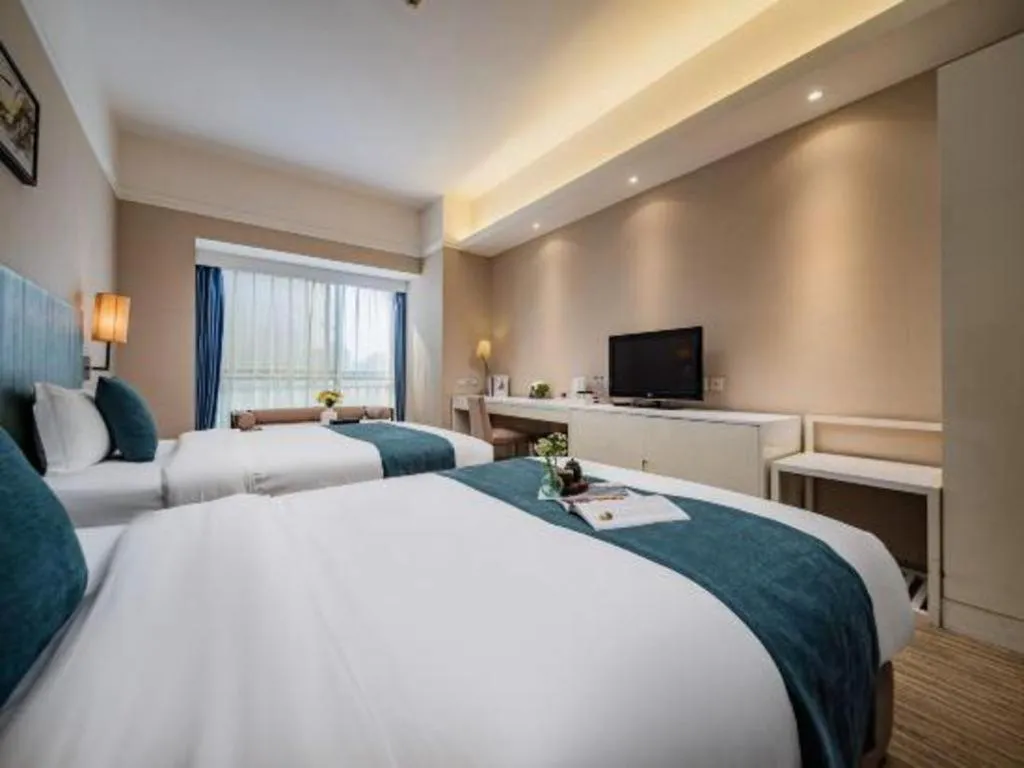 Bed in Xian Hotel New