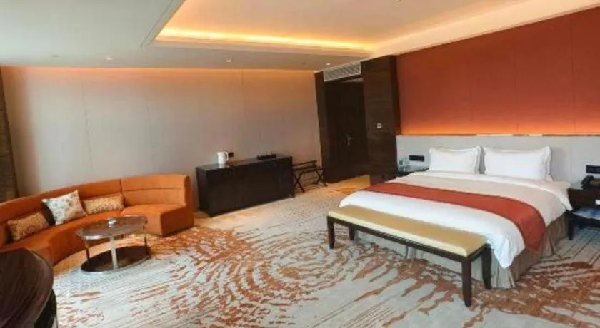 Bed in Nanjing Lakehome Hotels and Resorts