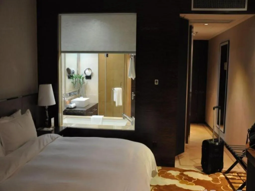 Bed in Nanjing Lakehome Hotels and Resorts