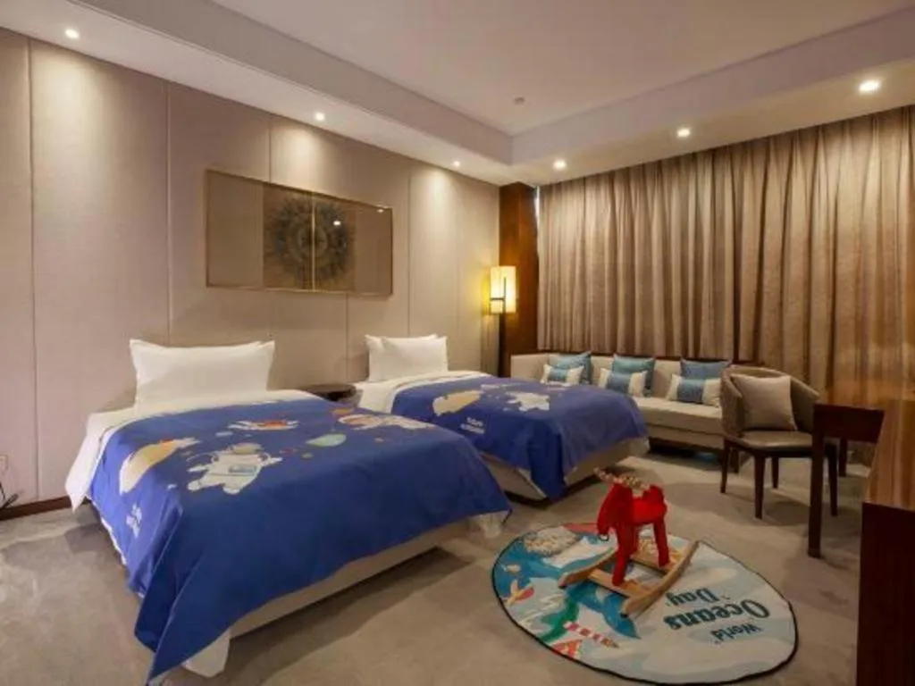 Bed in Nanjing Lakehome Hotels and Resorts