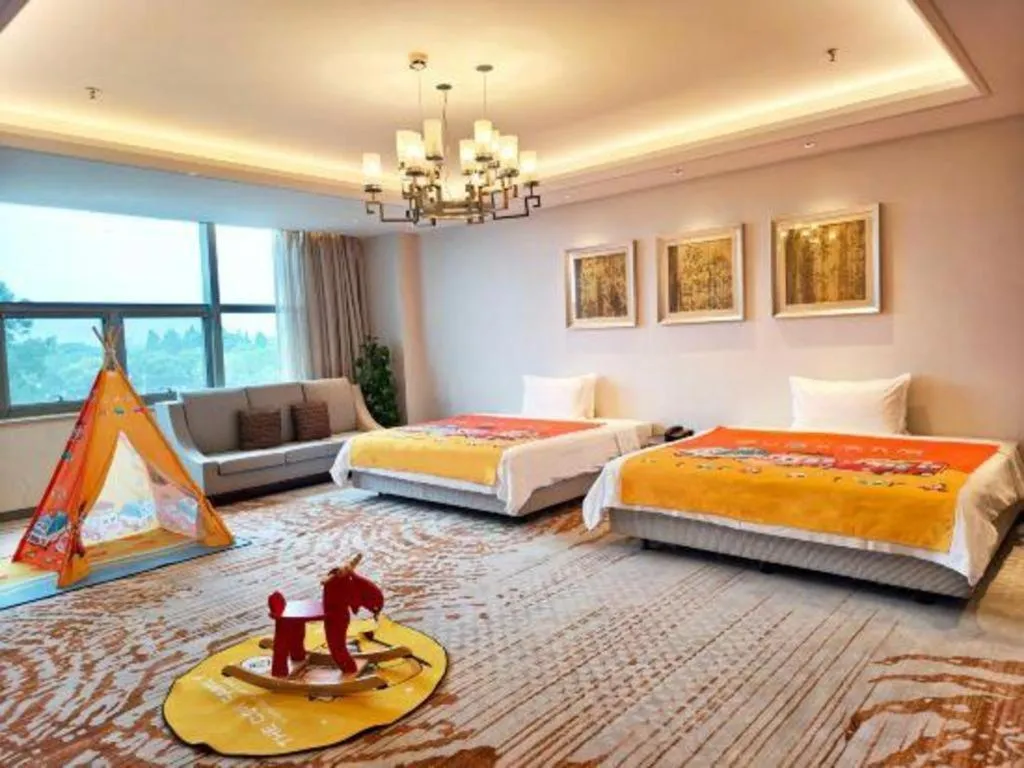 Bed in Nanjing Lakehome Hotels and Resorts