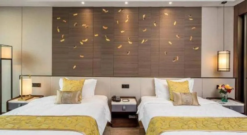Bed in Nanjing Lakehome Hotels and Resorts