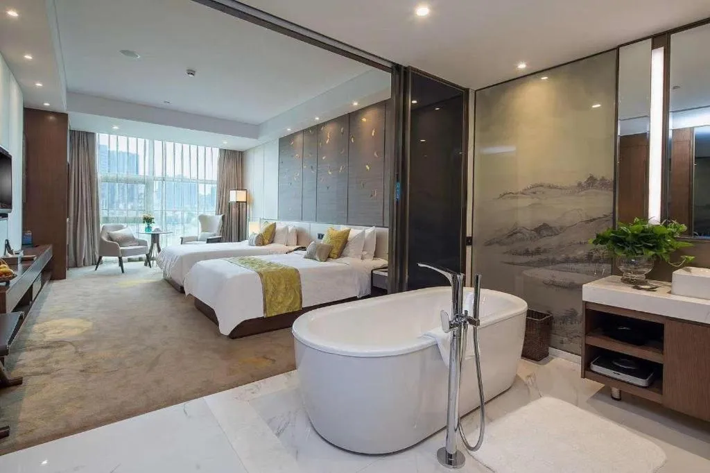 Bed in Nanjing Lakehome Hotels and Resorts