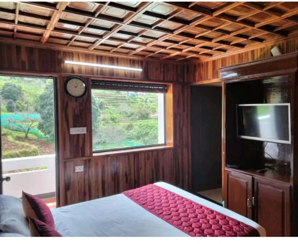 Bed in Tree Elanza, Unit of Santhi Ayurvedic Resort