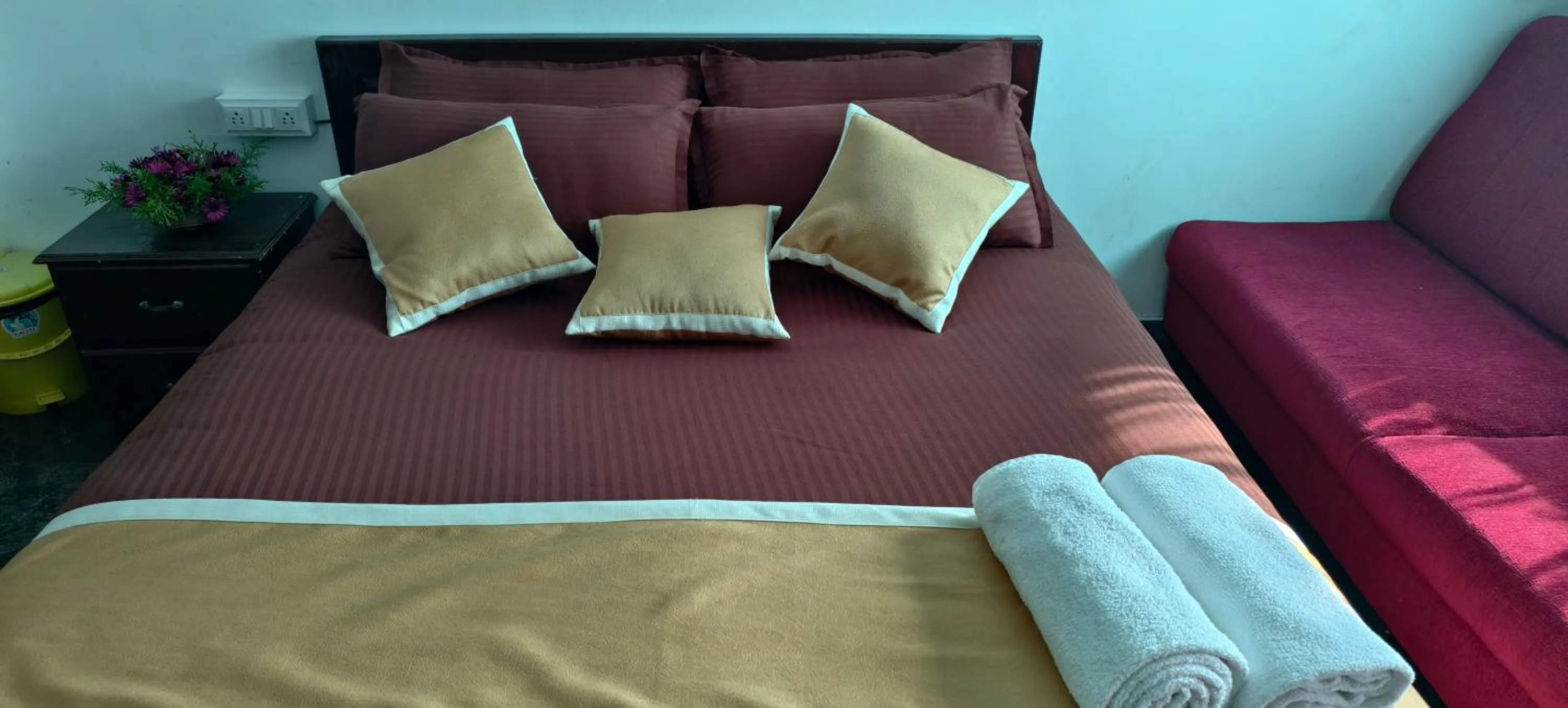 Bed in Tree Elanza, Unit of Santhi Ayurvedic Resort