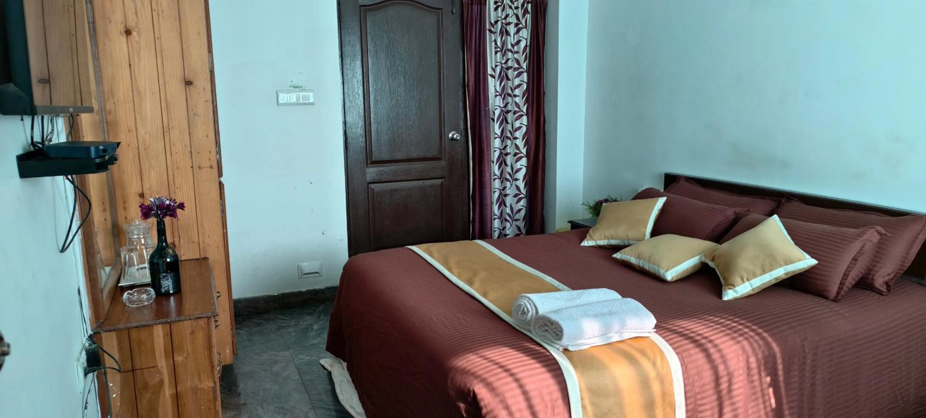 Bed in Tree Elanza, Unit of Santhi Ayurvedic Resort