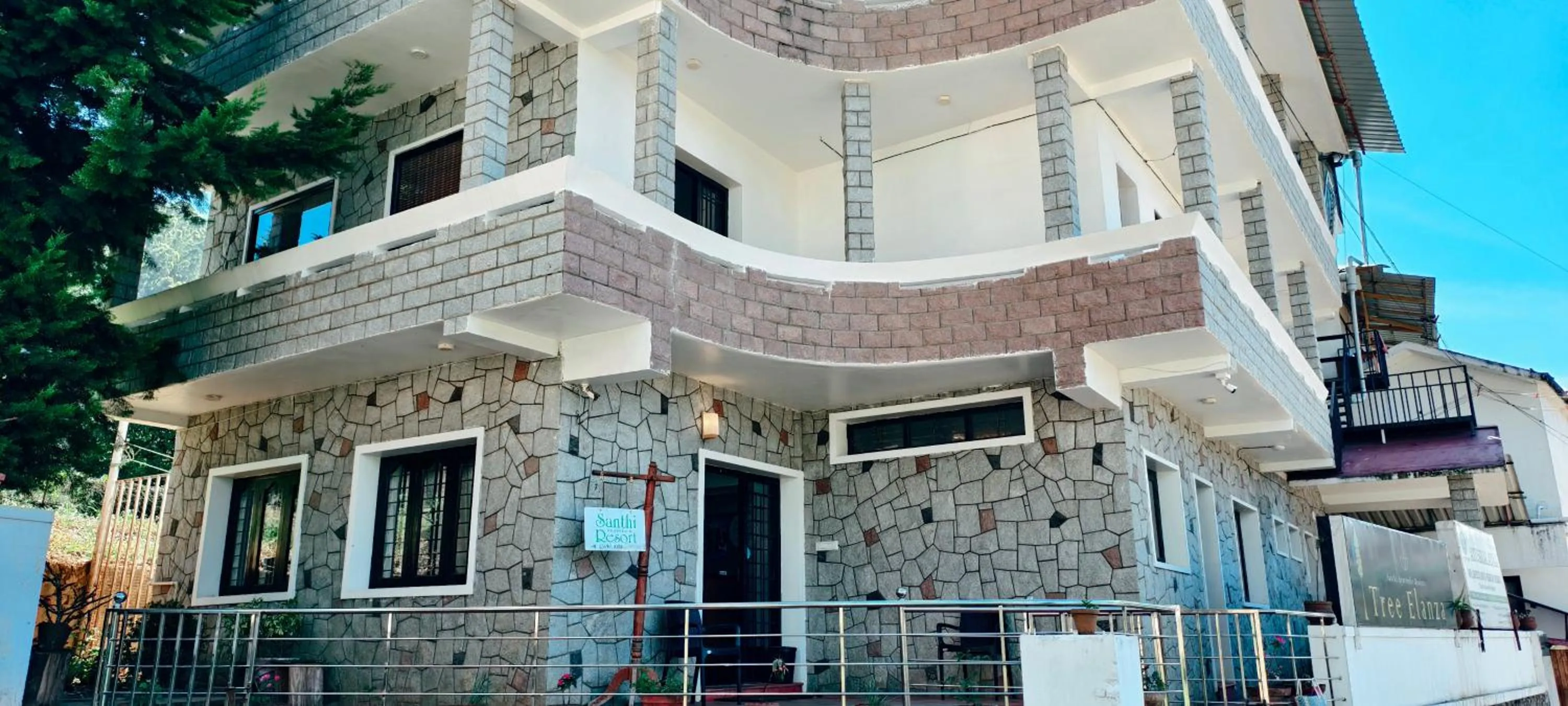 Tree Elanza, Unit of Santhi Ayurvedic Resort