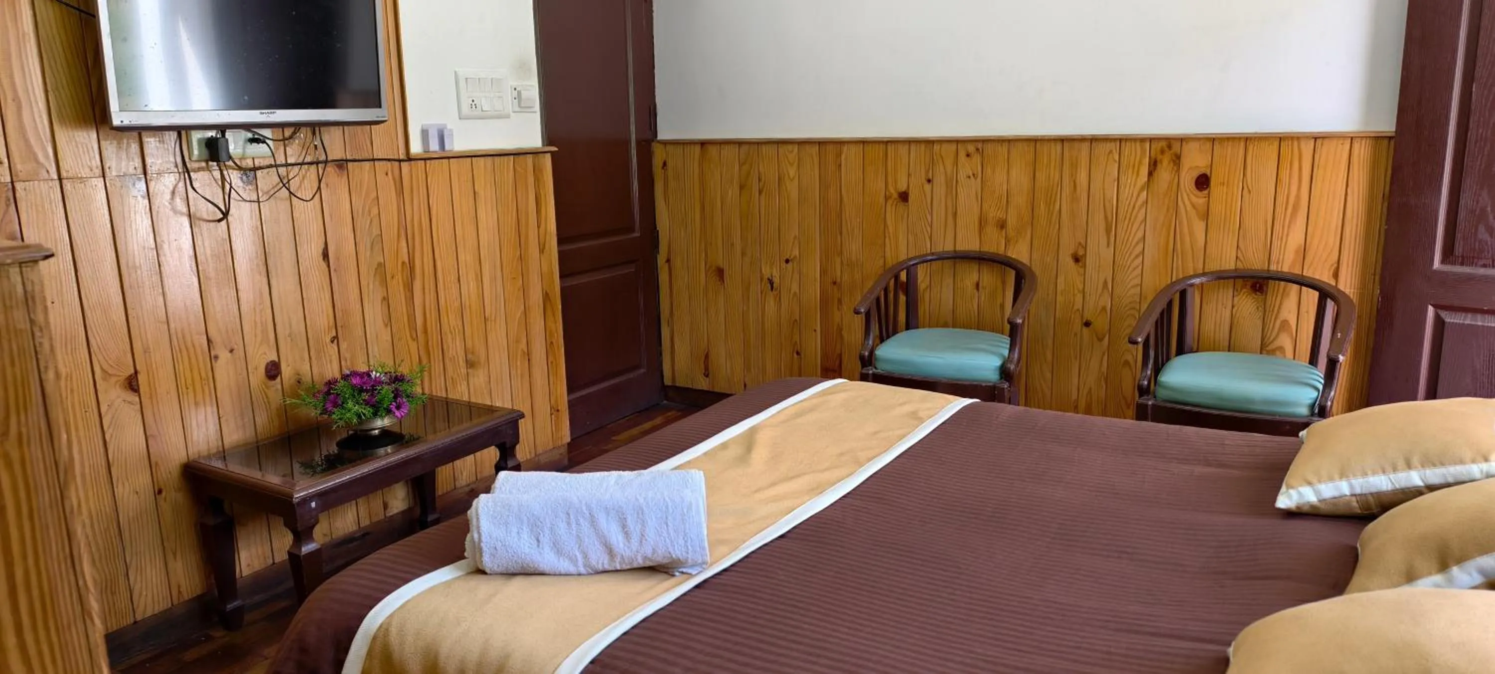 Bed in Tree Elanza, Unit of Santhi Ayurvedic Resort