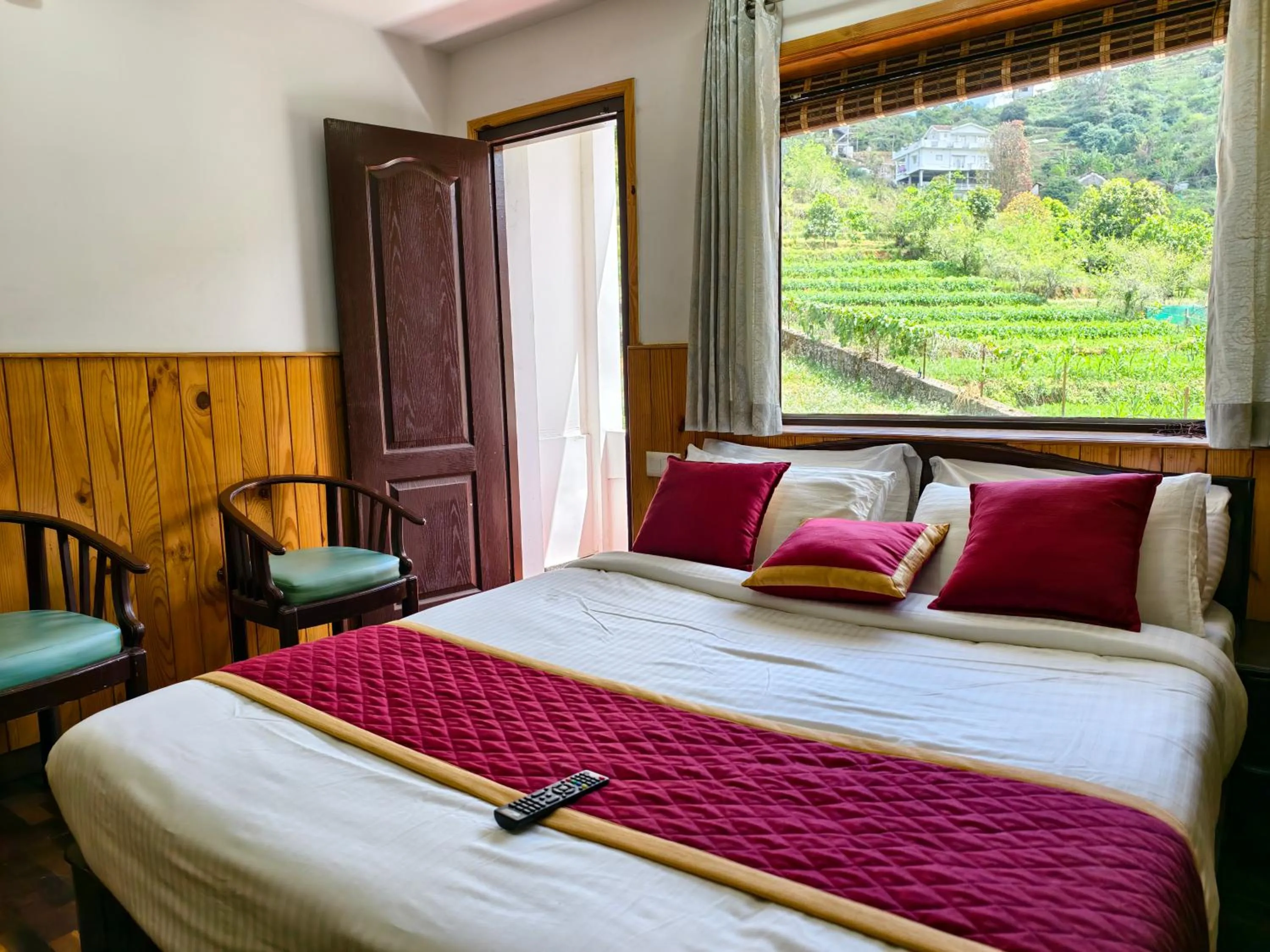 Bed in Tree Elanza, Unit of Santhi Ayurvedic Resort