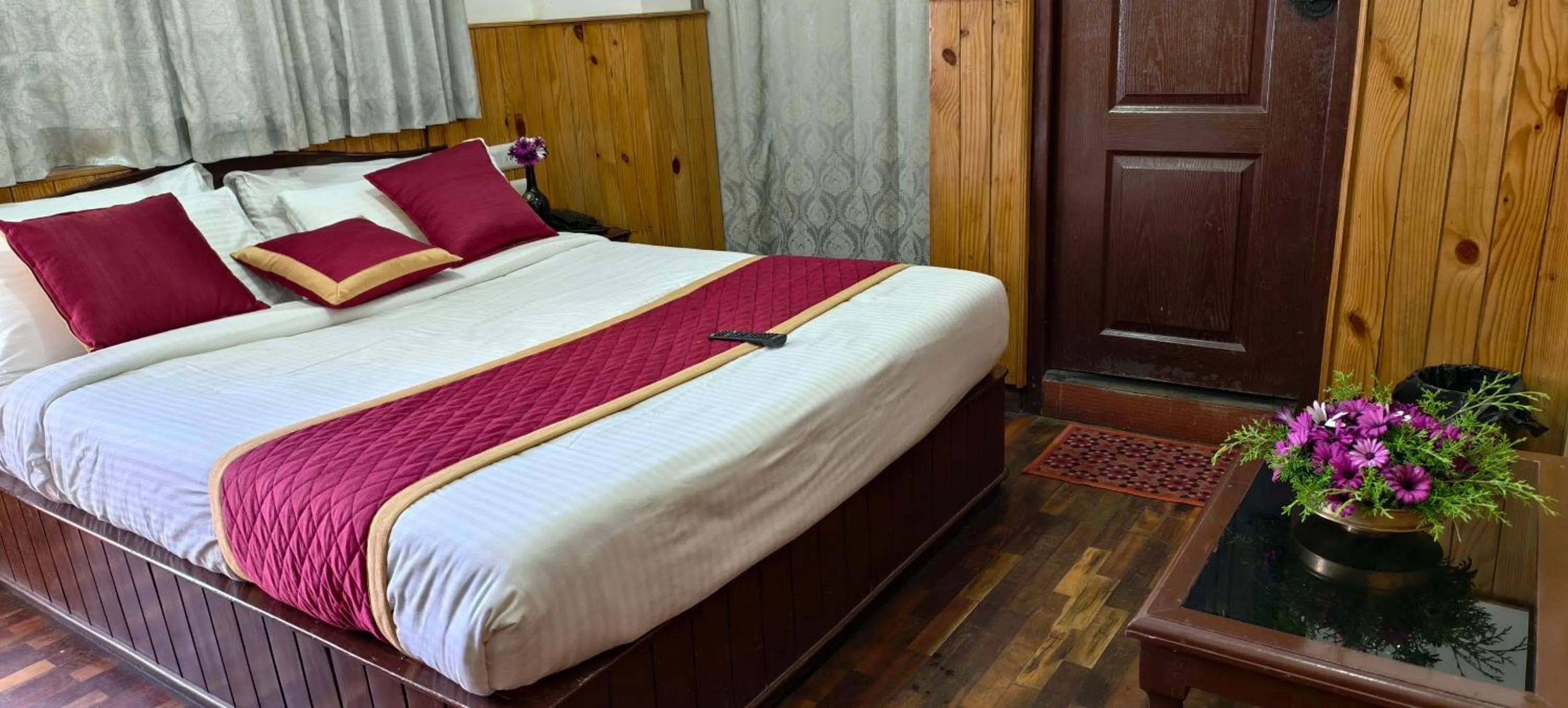 Bed in Tree Elanza, Unit of Santhi Ayurvedic Resort