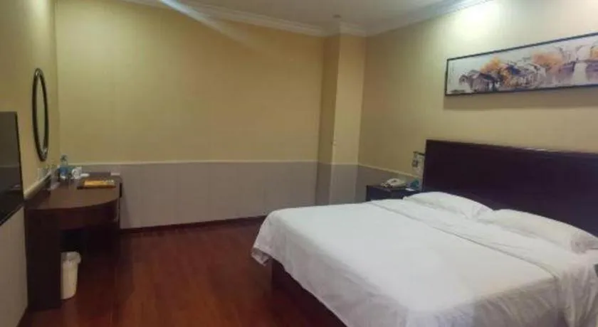 Bed in GreenTree Inn Suzhou Dongxing Road Xinye Square Express Hotel