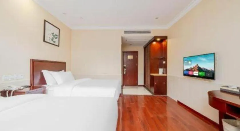 Bed in GreenTree Inn Suzhou Dongxing Road Xinye Square Express Hotel