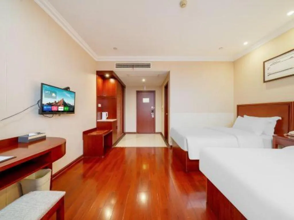 Bed in GreenTree Inn Suzhou Dongxing Road Xinye Square Express Hotel