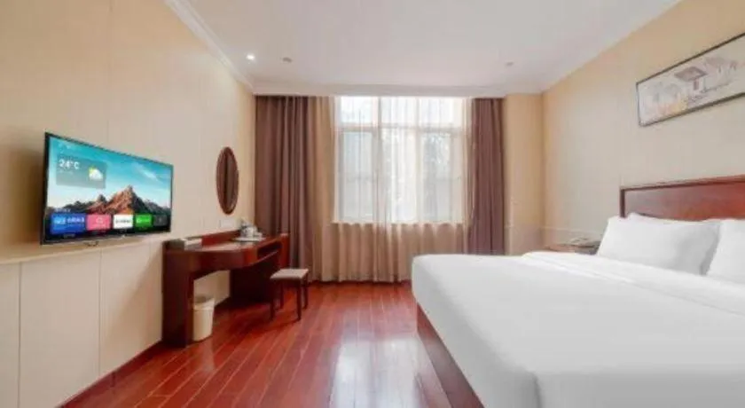 Bed in GreenTree Inn Suzhou Dongxing Road Xinye Square Express Hotel