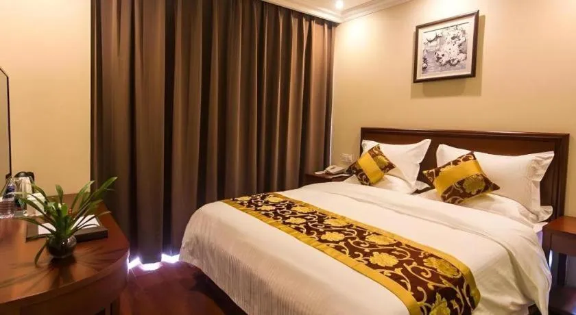 Bed in GreenTree Inn Suzhou Dongxing Road Xinye Square Express Hotel