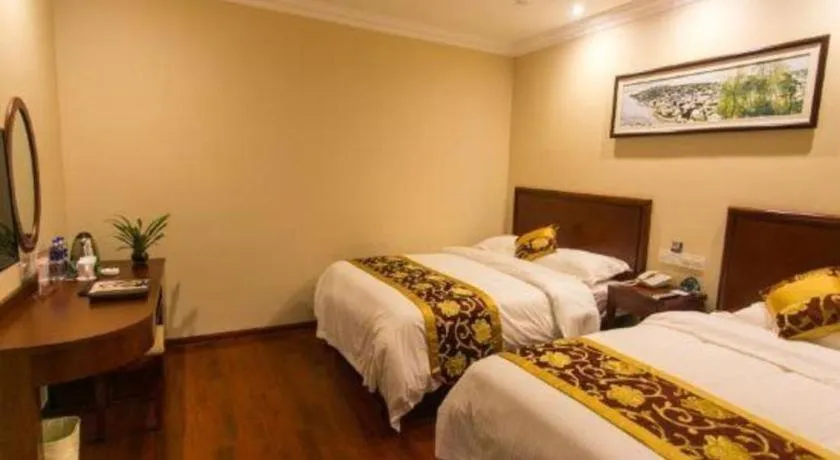 Bed in GreenTree Inn Suzhou Dongxing Road Xinye Square Express Hotel