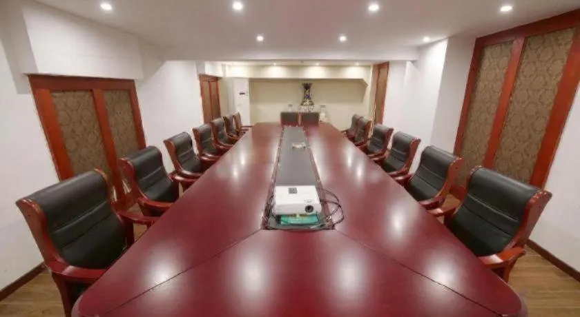 GreenTree Inn ChiZhou QinGYAng Miaoqian Road Rongxing Building Business Hotel