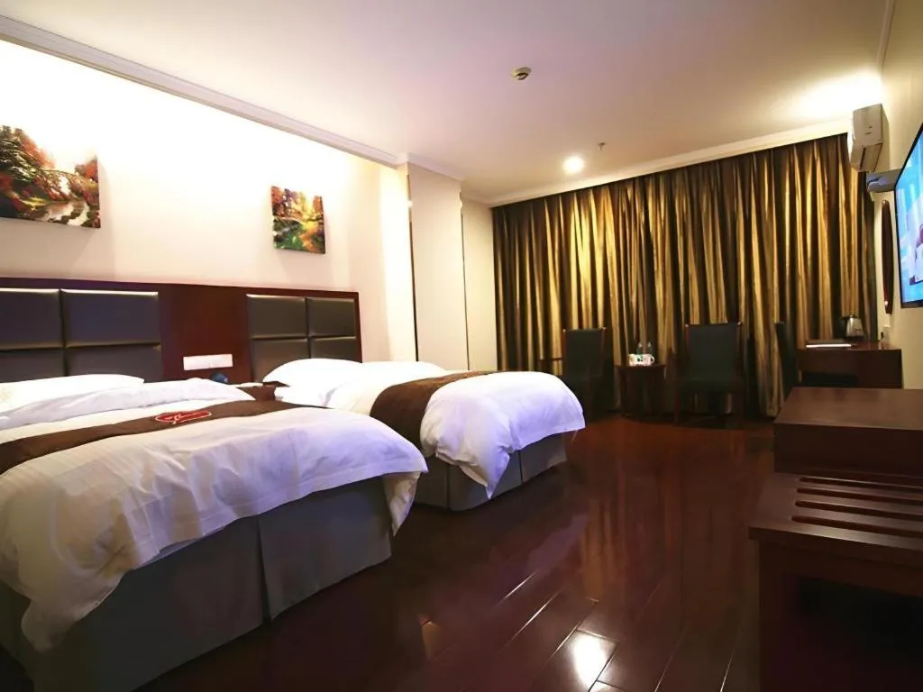 Bed in GreenTree Inn ChaoHu Tianchao Plaza Express Hotel