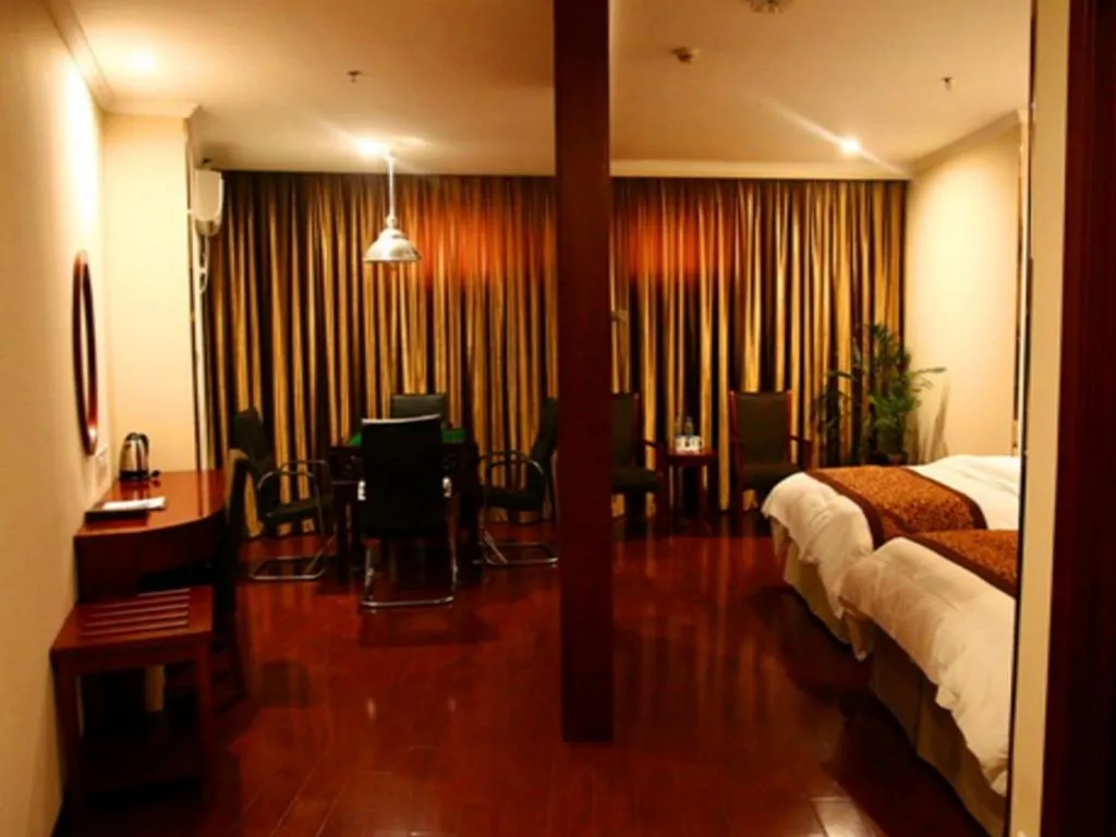 Bed in GreenTree Inn ChaoHu Tianchao Plaza Express Hotel