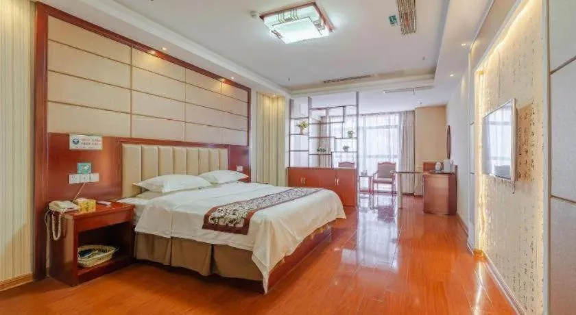 Bed in GreenTree Inn Chuzhou City Quanjiao County High-Speed Italy Trade City Business Hotel
