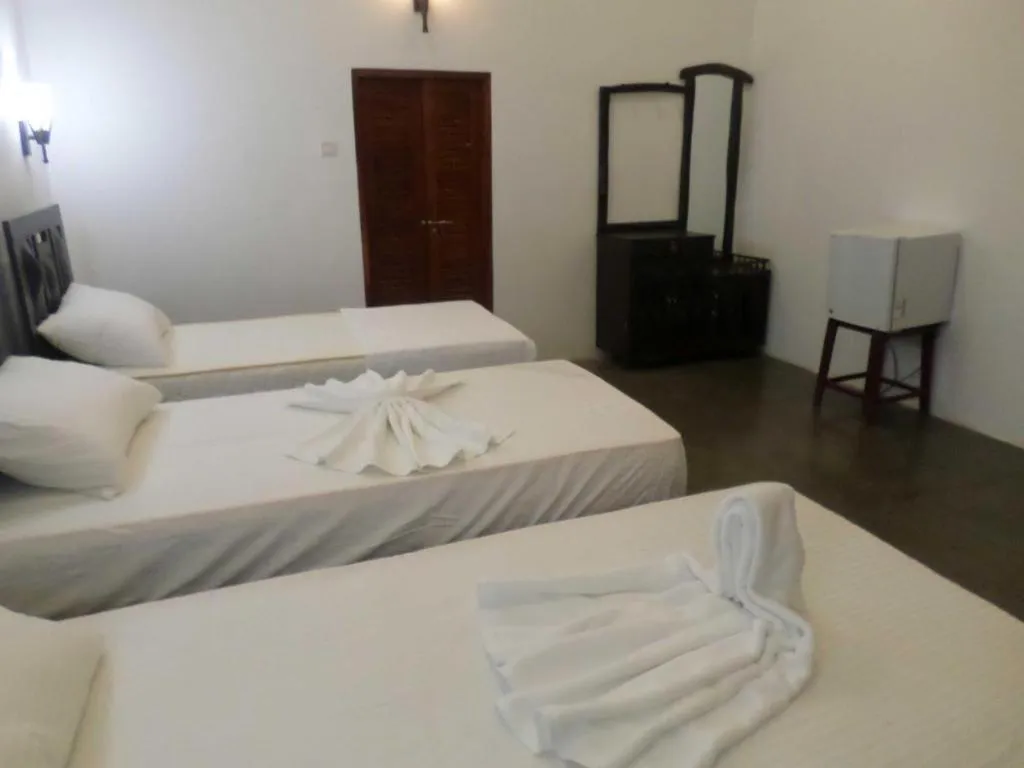 Bed in Yala Way Hide Resort