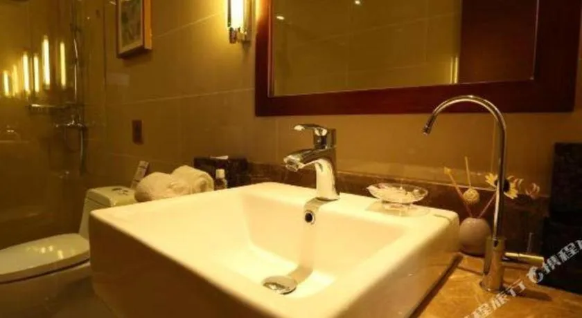 Yitel Guangzhou Pazhou Exhibition Center Chigang Metro Station