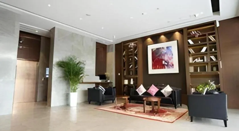 Yitel Guangzhou Pazhou Exhibition Center Chigang Metro Station