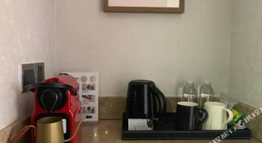 Yitel Guangzhou Pazhou Exhibition Center Chigang Metro Station