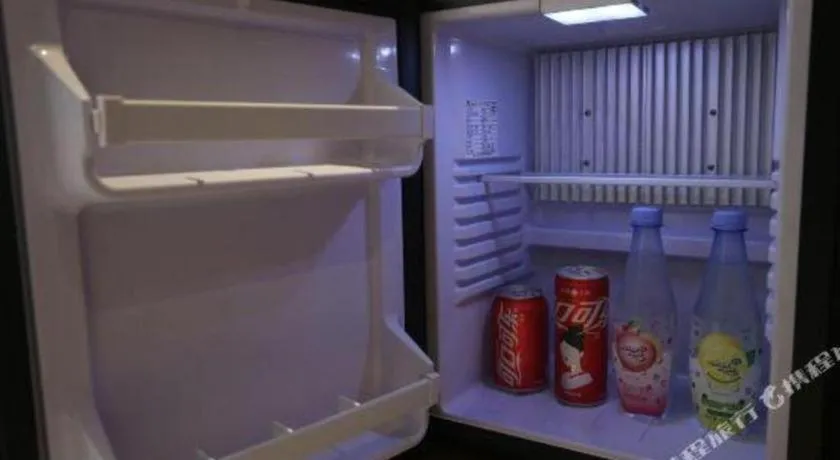 Yitel Guangzhou Pazhou Exhibition Center Chigang Metro Station