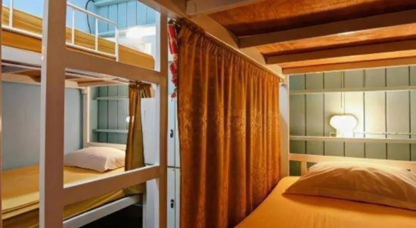 Bed in Hua Hin Lub Sabai