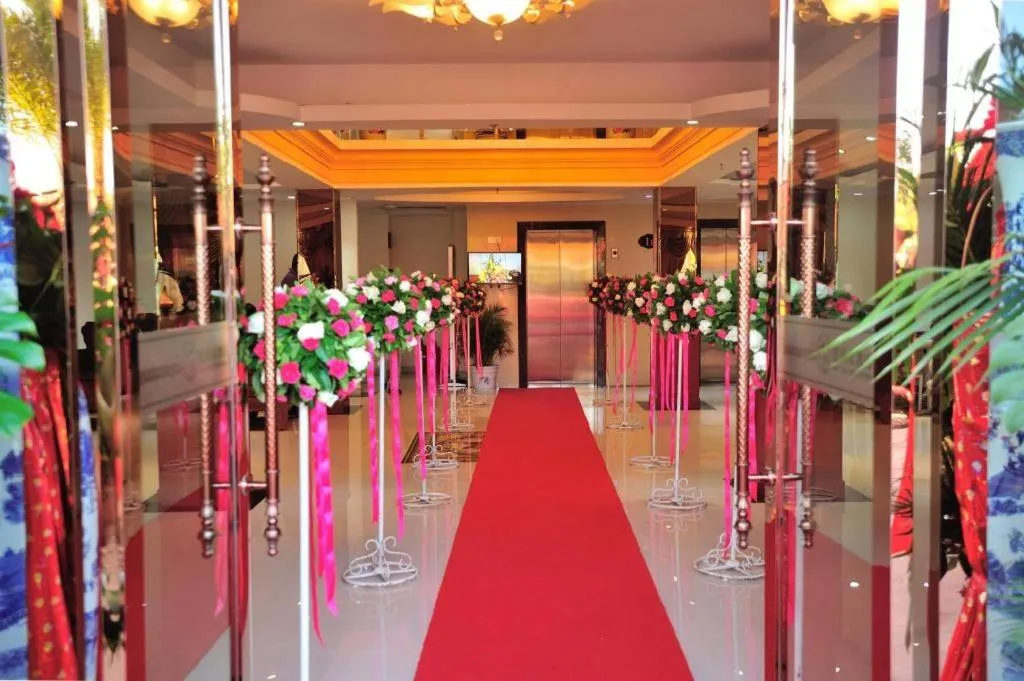 Jian Guo Grand Hotel