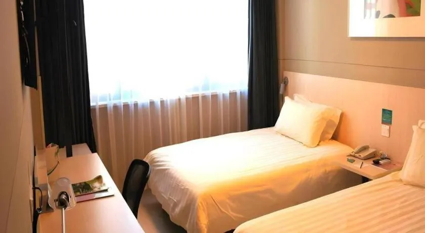 Bed in Jinjiang Inn Tonghua Shengli Road Branch