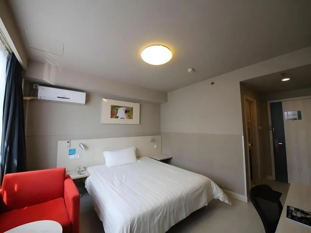 Bed in Jinjiang Inn Tonghua Shengli Road Branch