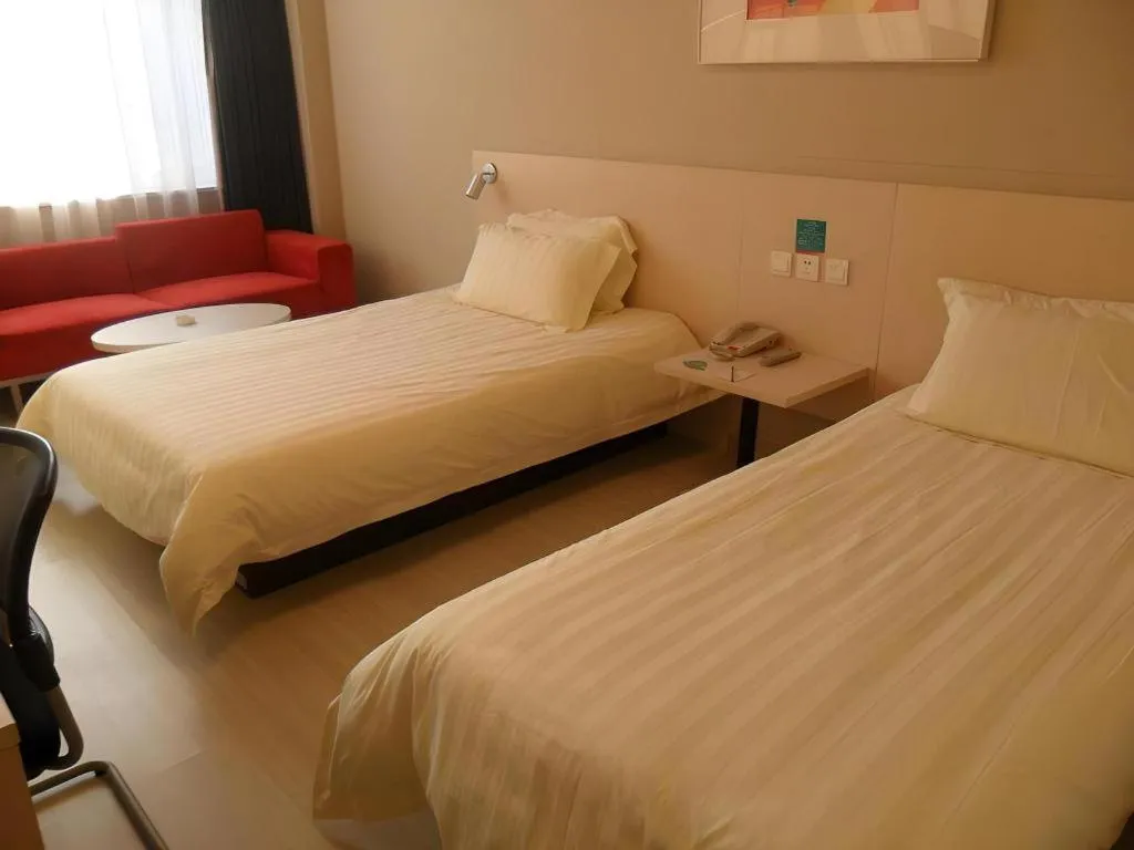 Bed in Jinjiang Inn Tonghua Shengli Road Branch