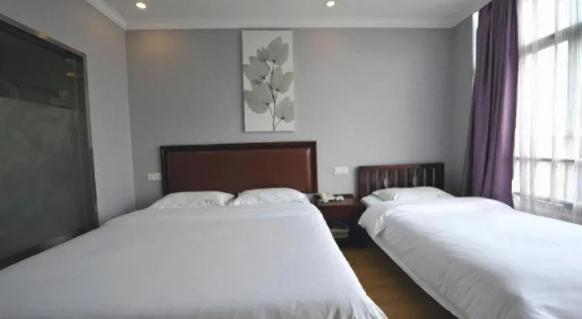 Bed in GreenTree Inn Shanghai Sheshan national tourist resort Express Hotel