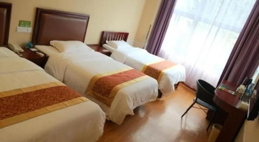 Bed in GreenTree Inn Shanghai Sheshan national tourist resort Express Hotel