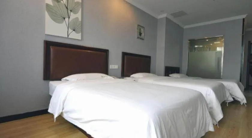Bed in GreenTree Inn Shanghai Sheshan national tourist resort Express Hotel
