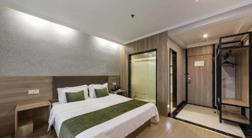 Bed in GreenTree Inn Jiangsu Suzhou Kunshan Beimen Road Express Hotel